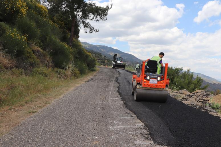 Aydın Büyükşehir yollarda